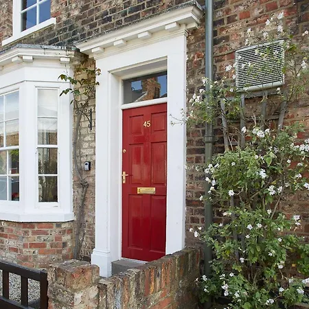 Best - Alma Holiday home