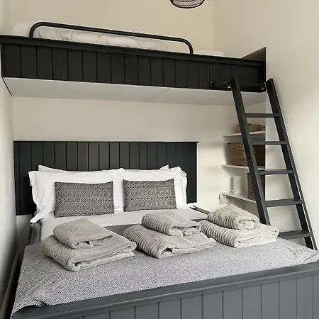 Best - Alma Holiday home York